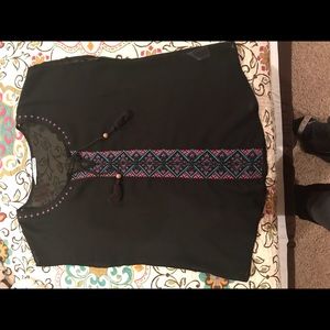 Size Medium shirt from Maurices!